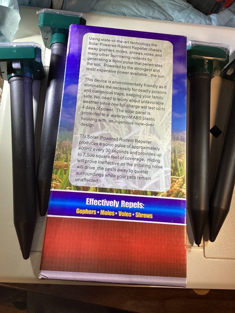 Solar powered rodent repeller