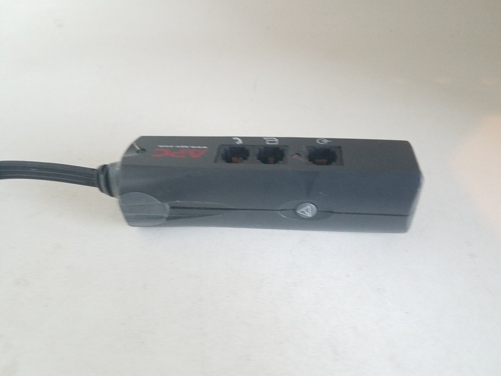 APC PNOTEPRO3 Mobile Surge Protector 2.5 Amps