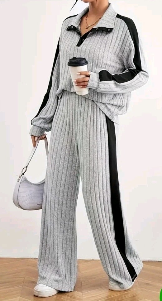 New Rib lounging set size 18