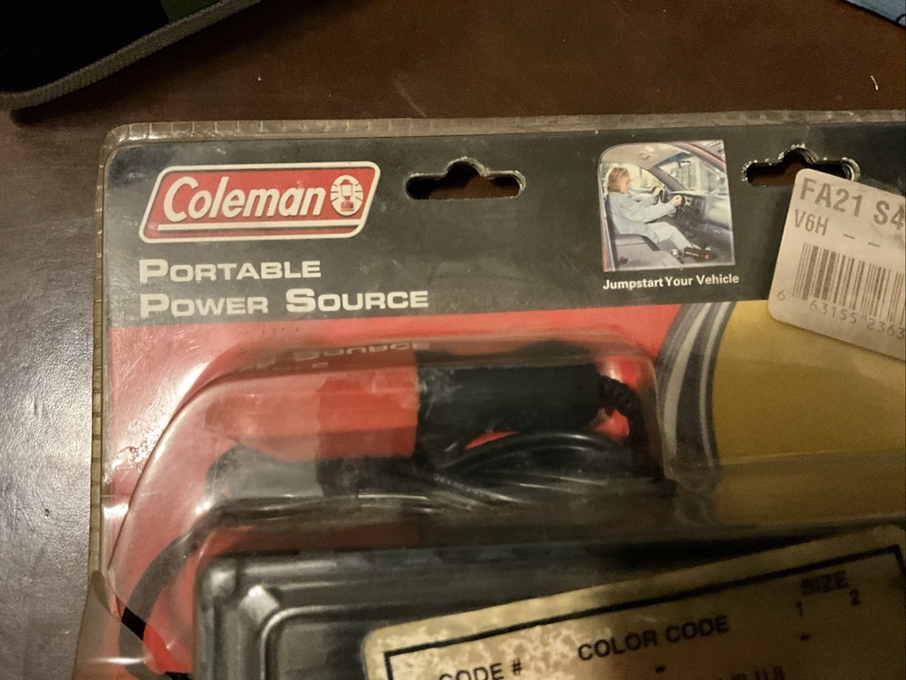 Coleman Powermate Emergency Car Starter with 2 Volt Power Source PMB8110