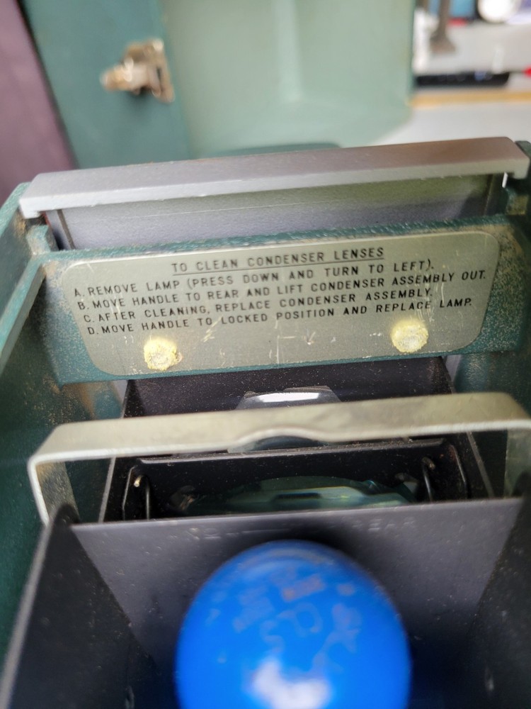 Vintage ARGUS 300 Slide Projector with Case