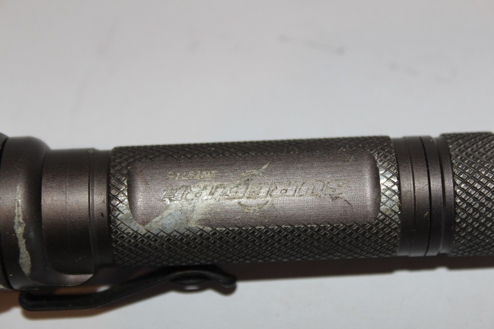 SureFire E2E Executive Elite Flashlight Black 6V Incandescent Tactical Light EDC