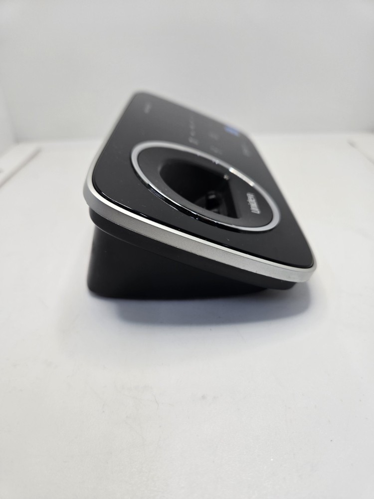 Uniden DECT 6.0 D3280 Phone With Digital Answering System