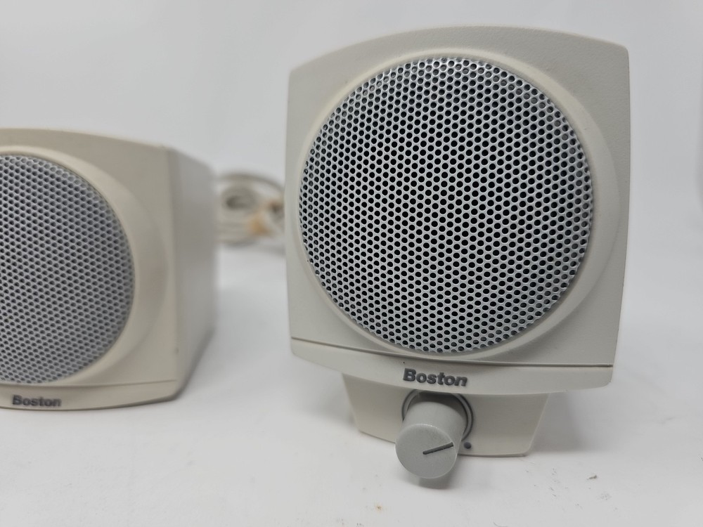 Boston BA635 Computer Satellite Speakers Missing Both Foot Stands