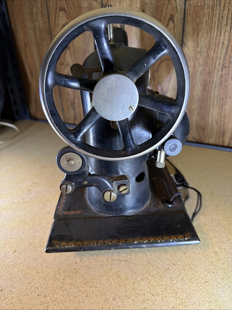 The Free Rotary Sewing Machine Circa 1925