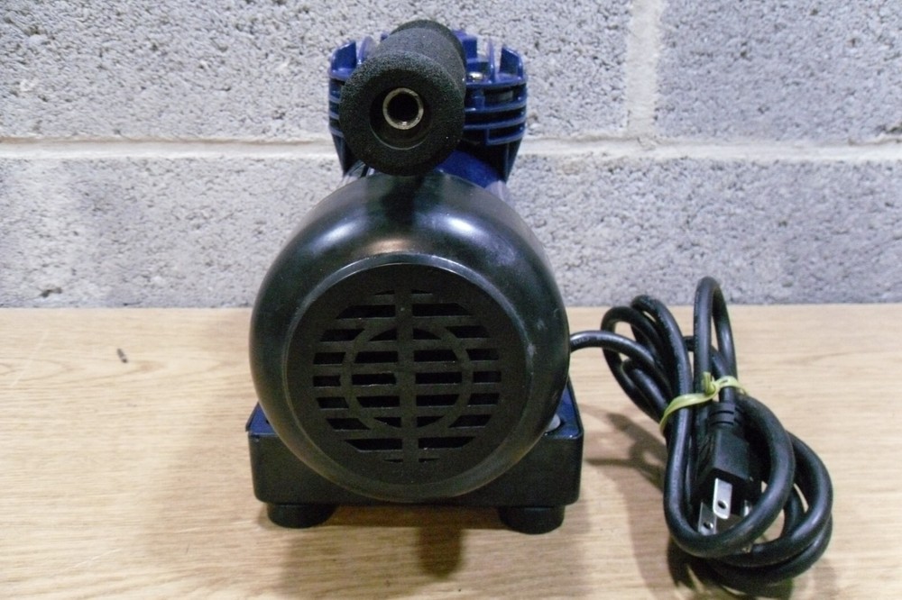 Bakery Crafts Mini Compressor AB-C4 & 4 Airbrushes & Parts Bundle