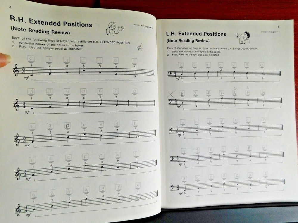 Alfred's Basic Piano Library - Piano Theory Book Level 3 - 1982 Instruction