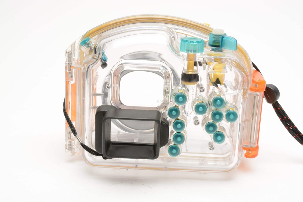 Canon WP-DC20 Underwater case housing for Powershot S1 IS camera, clean