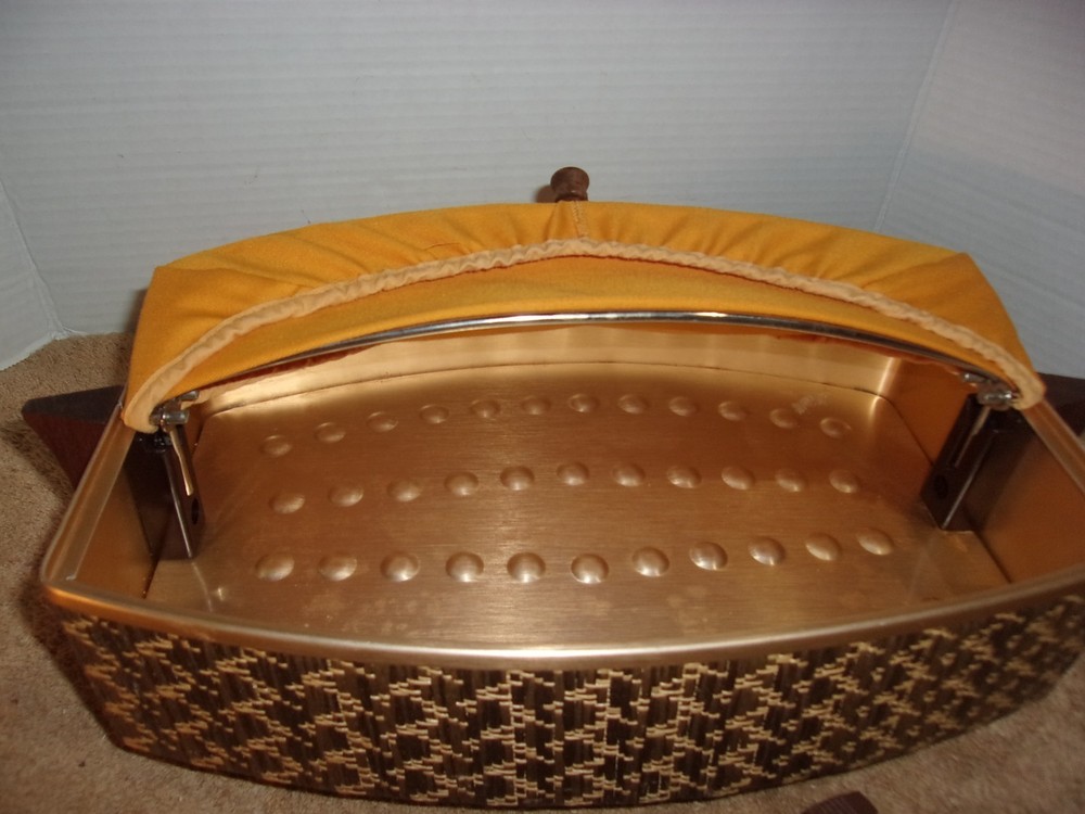 Vintage Working Montgomery Wards Bun Warmer