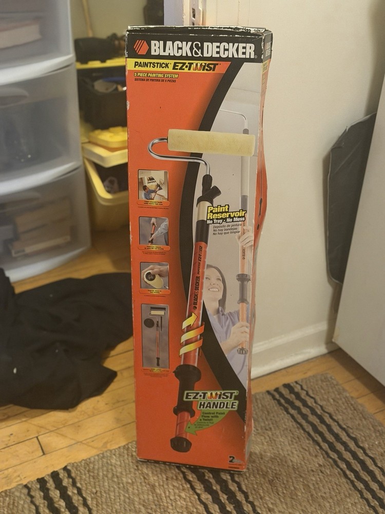 Black and Decker Paintstick EZ-TWIST (NEW/UNOPENED)