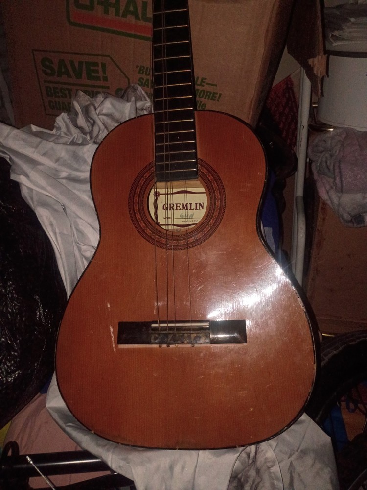 Gremlin Classical Guitar 6 String Standard Body Brown