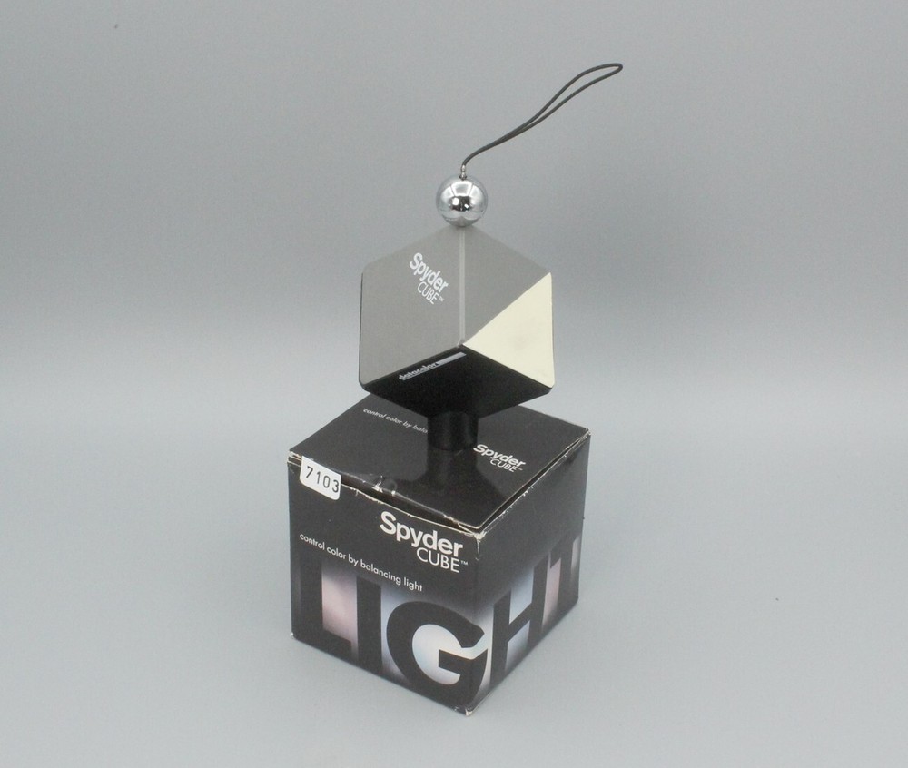 DataColor SpyderCube Color Balancing Device (7103)