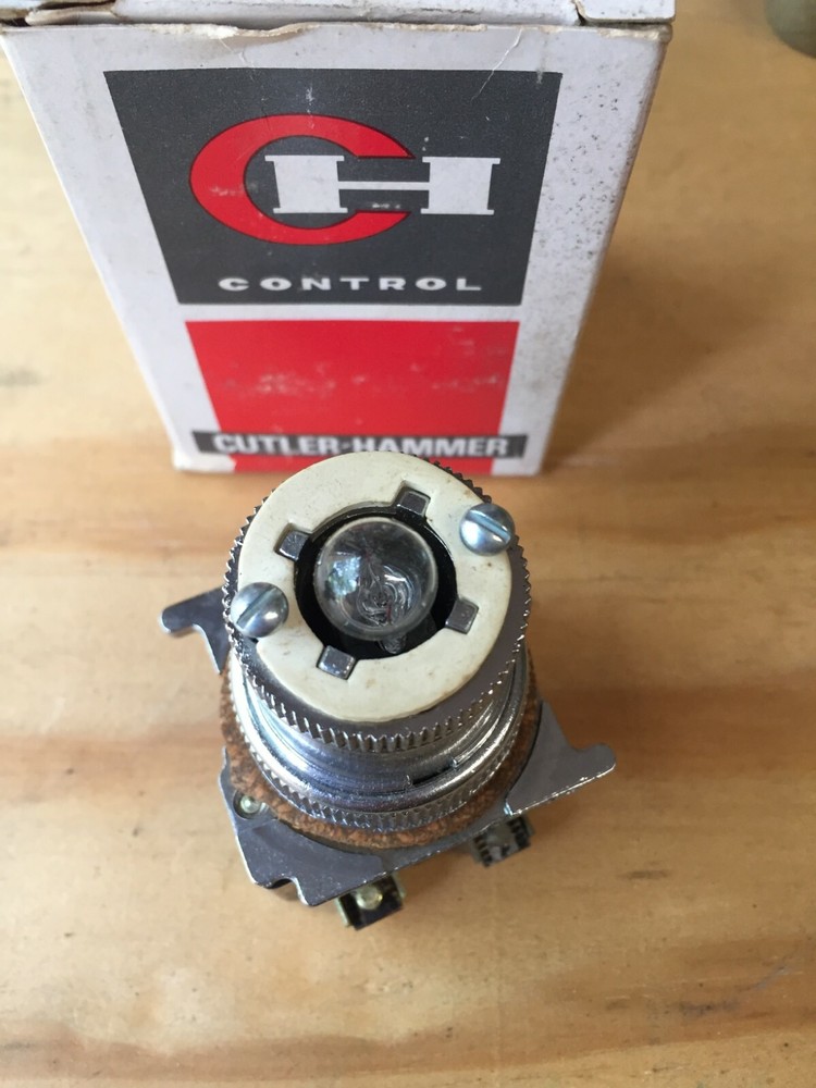NOS Cutler-Hammer 10250T6155 Lighted Spring Return Selector Switch