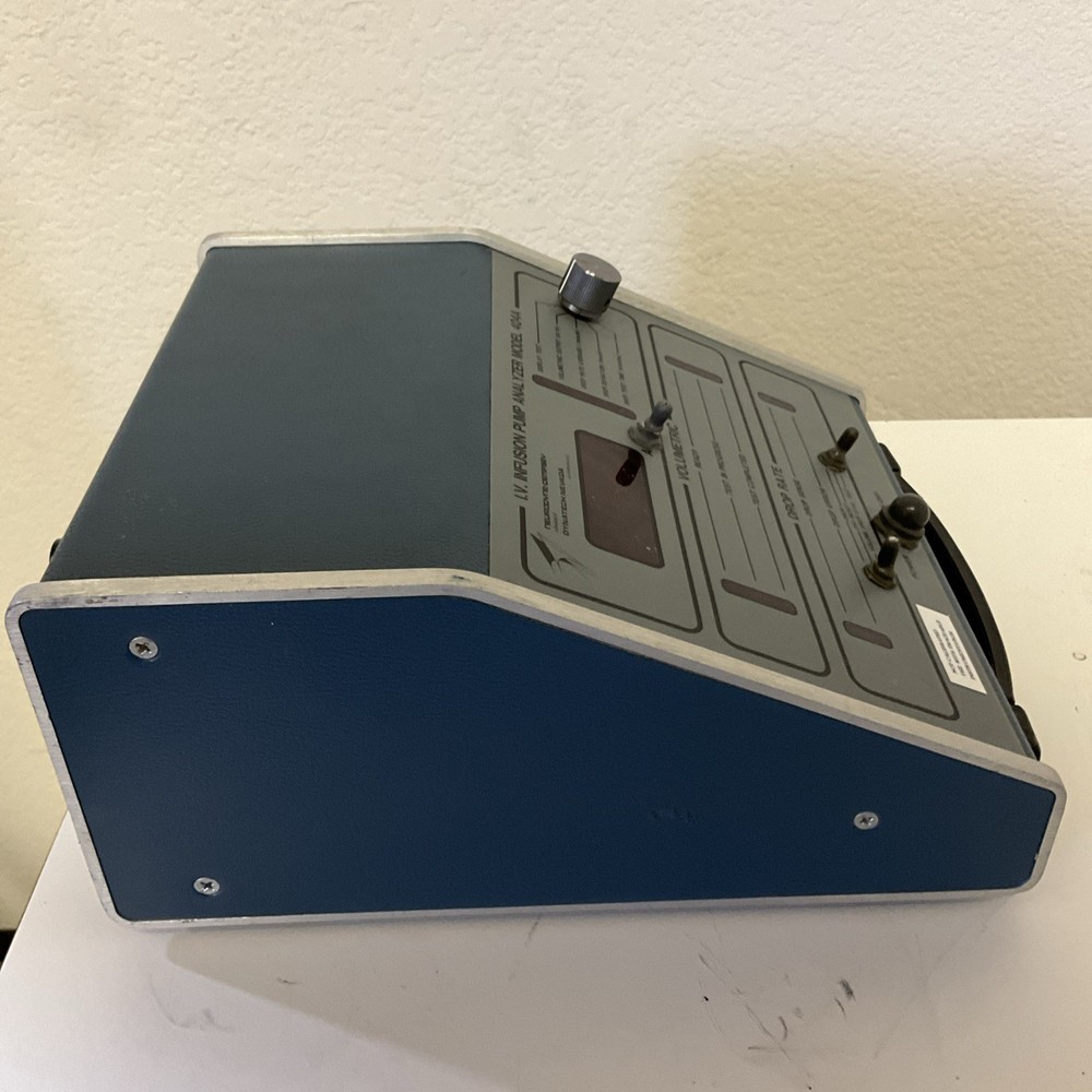 DYNATECH NEVADA I.V. INFUSION PUMP ANALYZER MODEL 404A