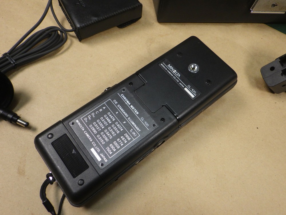 Minolta CL-100 Chroma Meter with case, accessories Works
