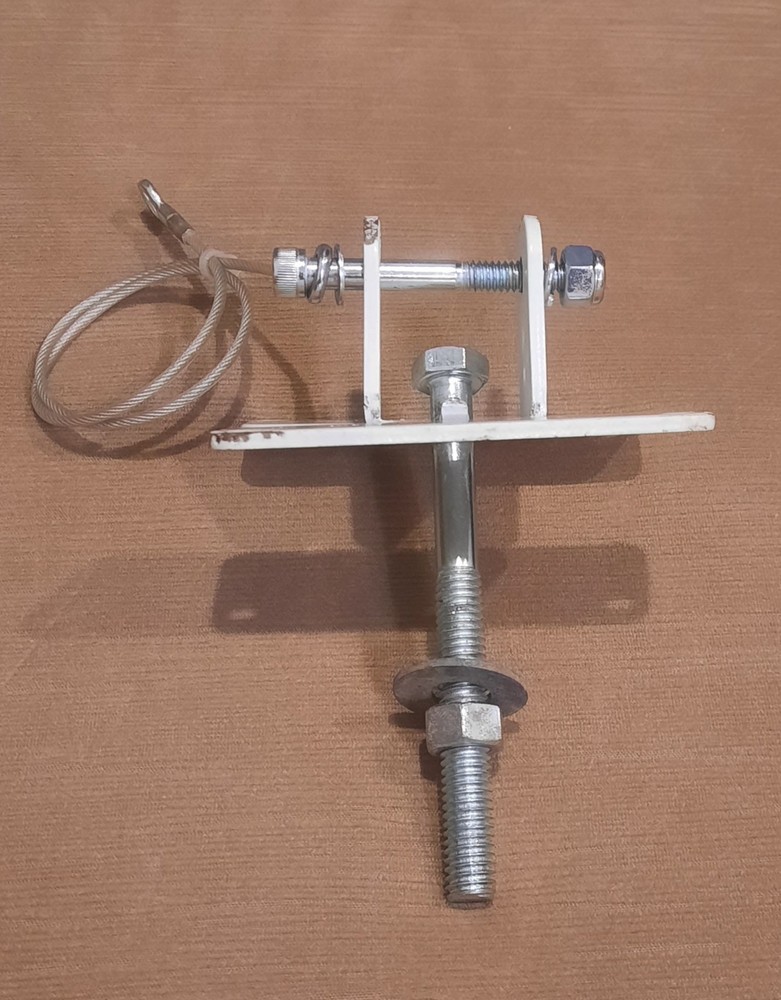 Clinton CE-CP12W Camera Pole Mount, Pre-Owned