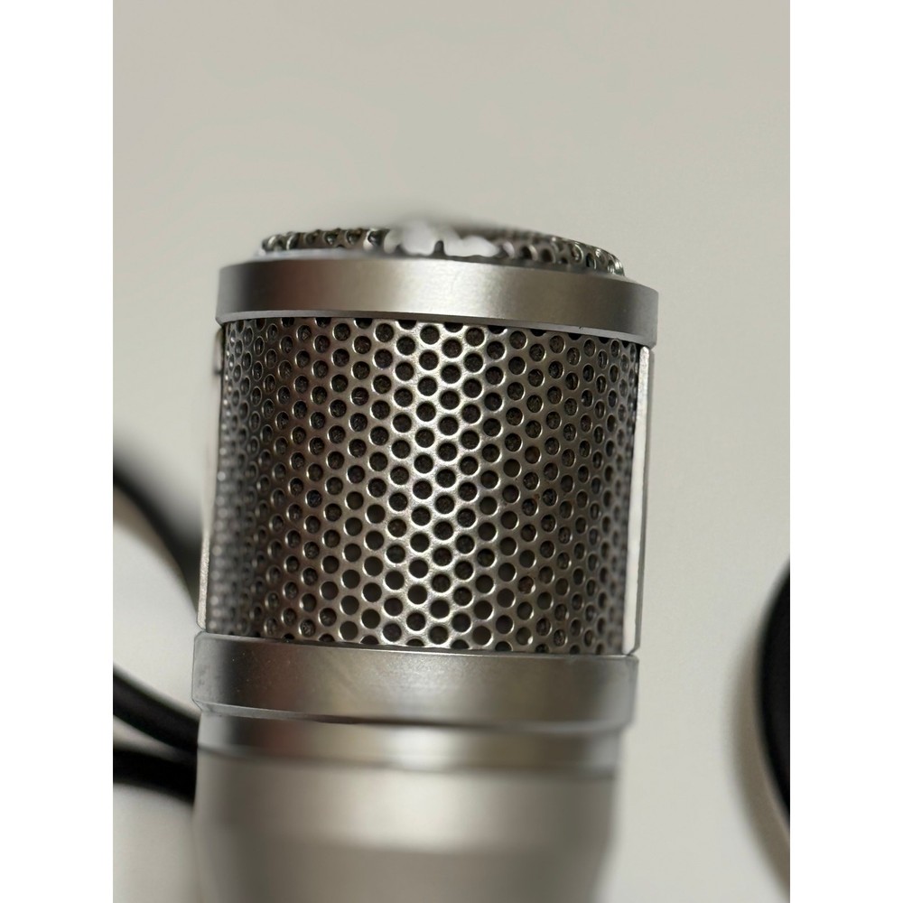 Vintage AKAI ADM-40 Dynamic Microphone