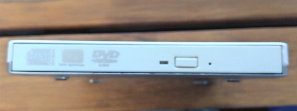 Mediacom M-DVDRUSBW White USB 2.0 USB External Burner Player