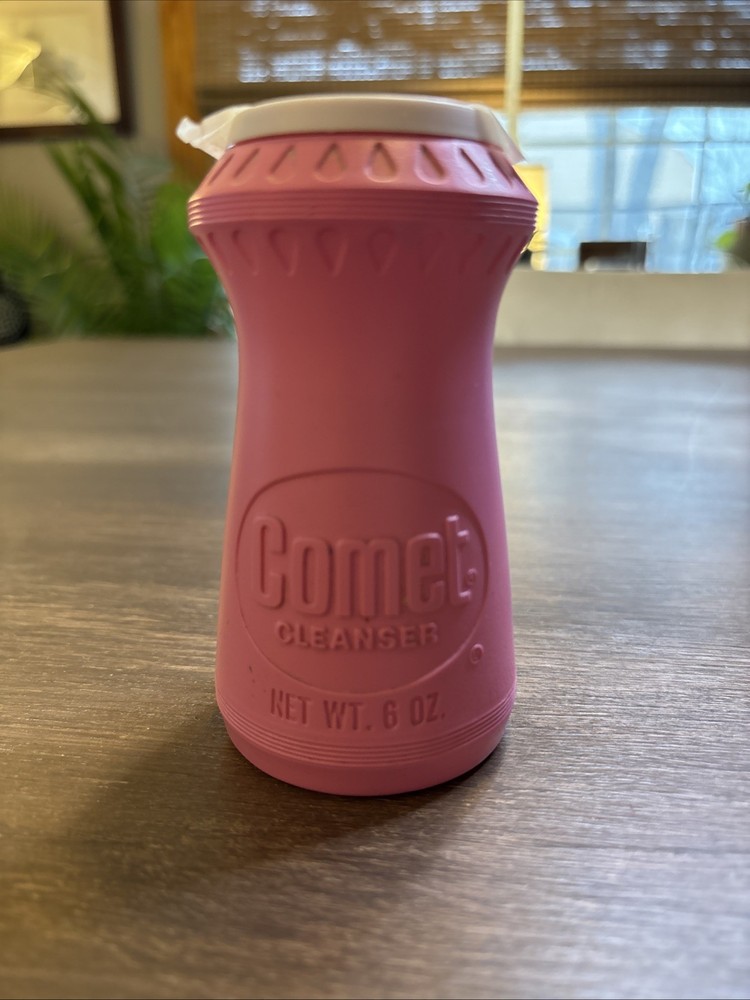 Comet Pink Cleanser Vintage Plastic 6 Oz. Container Full Display