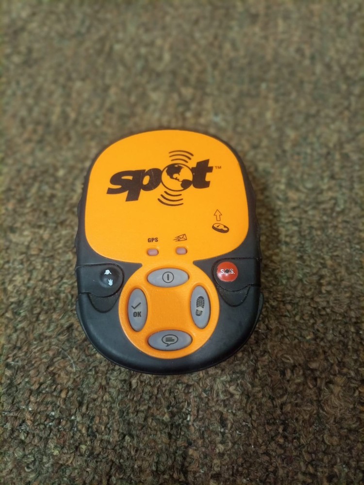 Spot Gen 2 GPS Messenger/ Locator