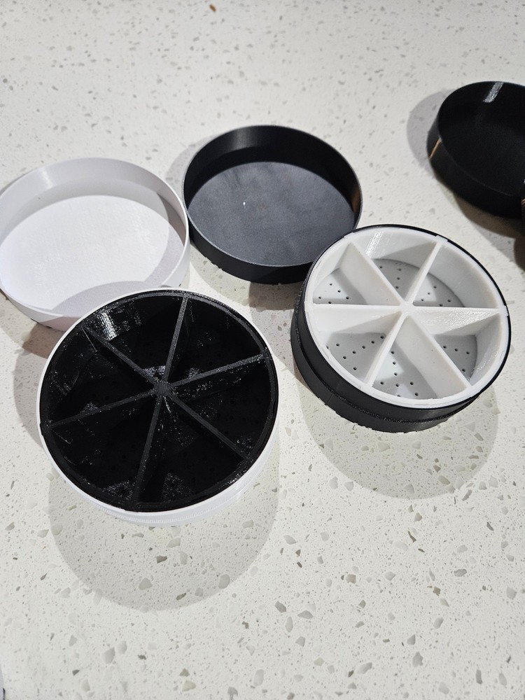 White Seed Puck (Black Inlay) Premium Germination Kit System