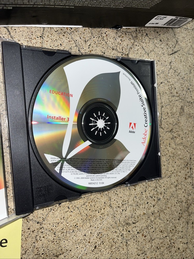 Adobe Creative Suite Premium 2004 w/6-Discs and Serials