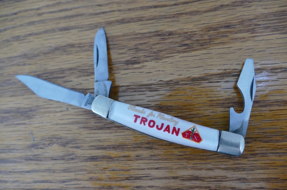 Trojan Personalized Three-Blade Multi-Purpose Pocket Knife