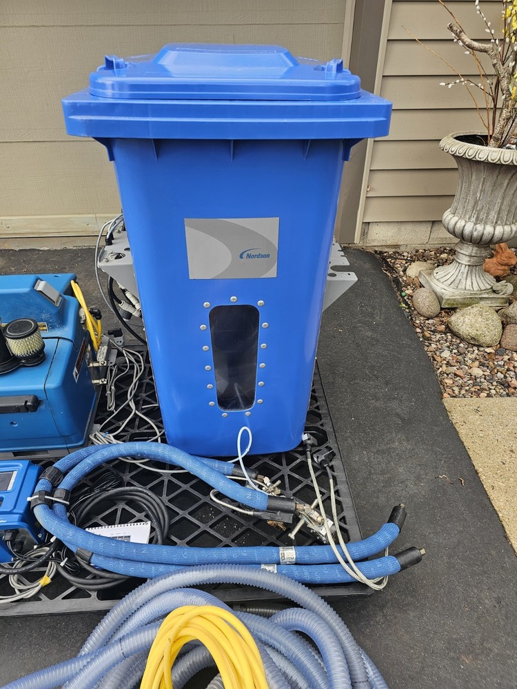 Nordson ProBlu7 Hot Melt Glue System: Full Automatic System.