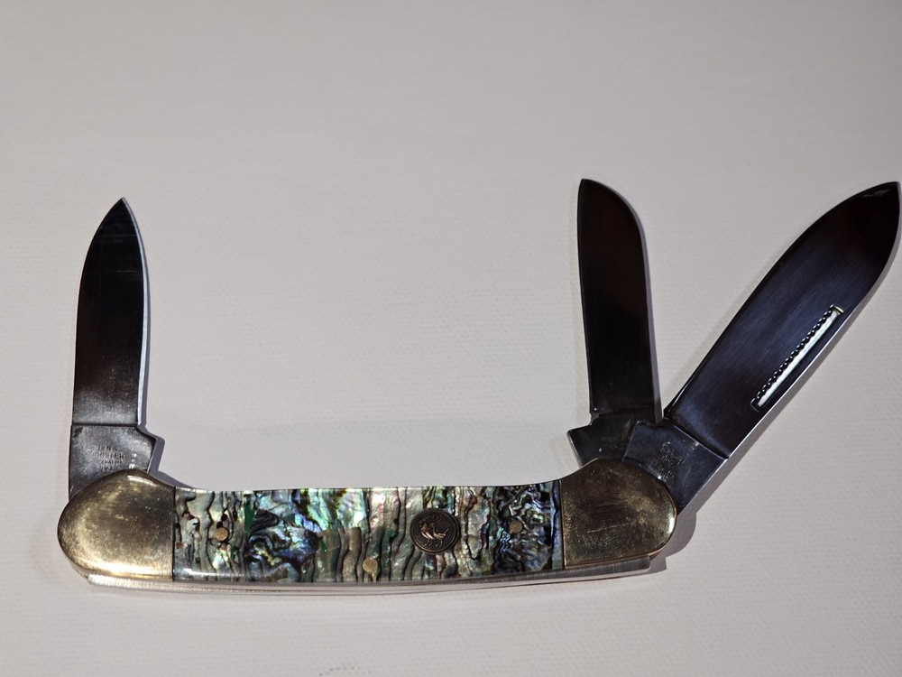 Abalone Gunboat Hen & Rooster