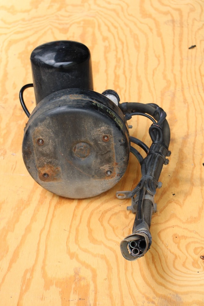 2014 Bendix K049196 Air Dryer