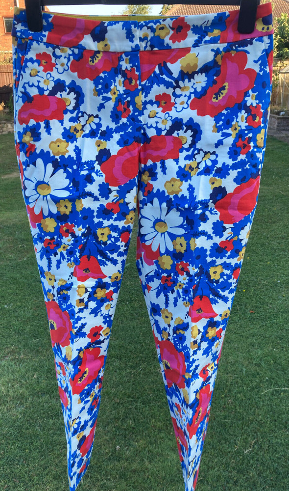 Boden Richmond  ankle snapper trousers Size 10  -b2--