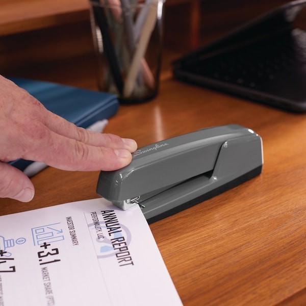 Swingline S7074759a Business Desktop Stapler, 30 Sheets, Graphite Gray