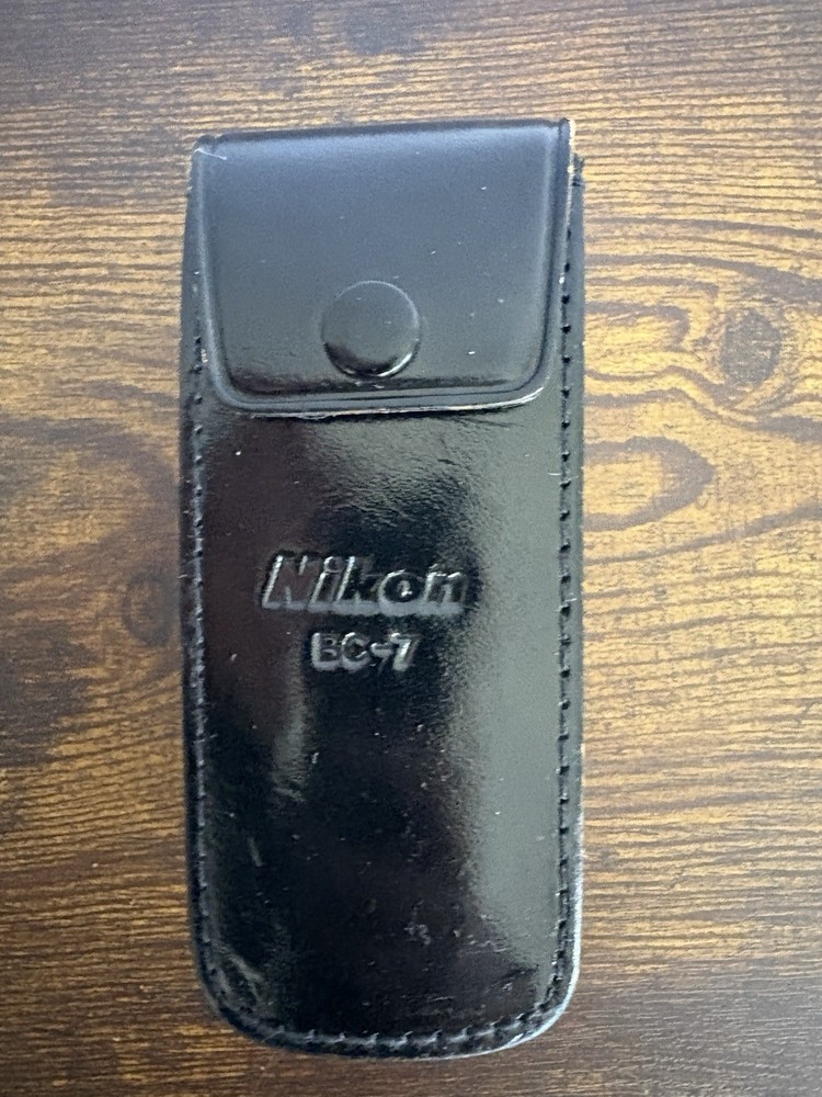 Nikon F Camera Flash Unit Model BC-7 in Original Case Untested