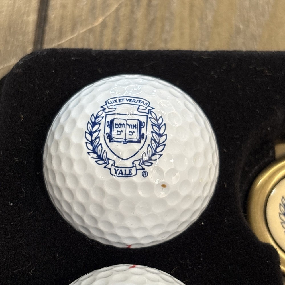Yale Golf Ball Set With Divot Tool