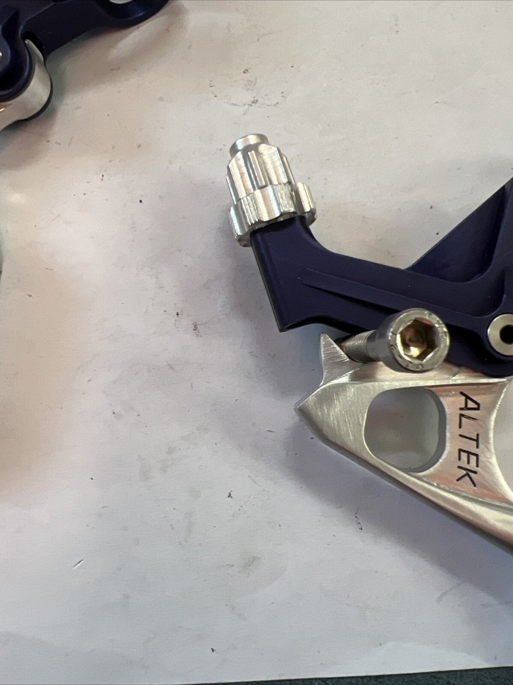 VTG 90s Altek V-Brake Levers