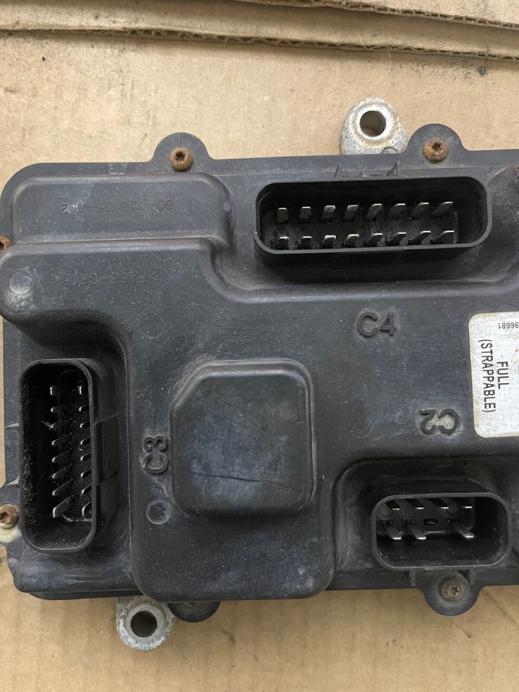 Freightliner POWER DISTRIBUTION BULKHEAD MODULE 06-34530-009