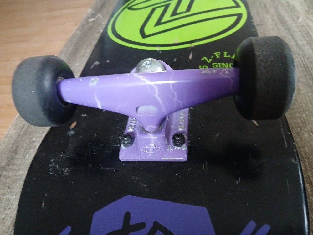 Zflex Skatebored Krux Trucks