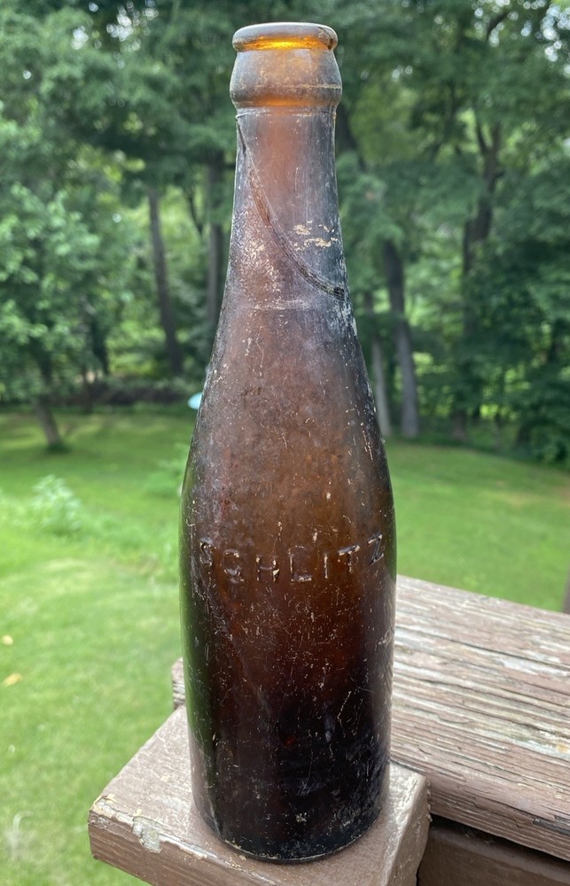 Schlitz Milwaukee WI Beer Bottle