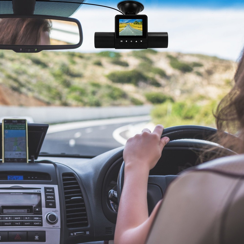 1080P Front And 480P Rear 4 Channel Dash Camera With Loop Recording Features