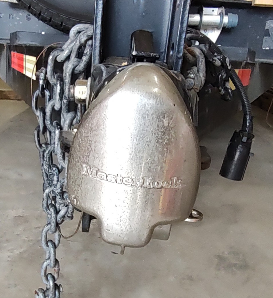 Master Lock 379ATPY Universal Trailer Hitch Lock Silver 1 Key