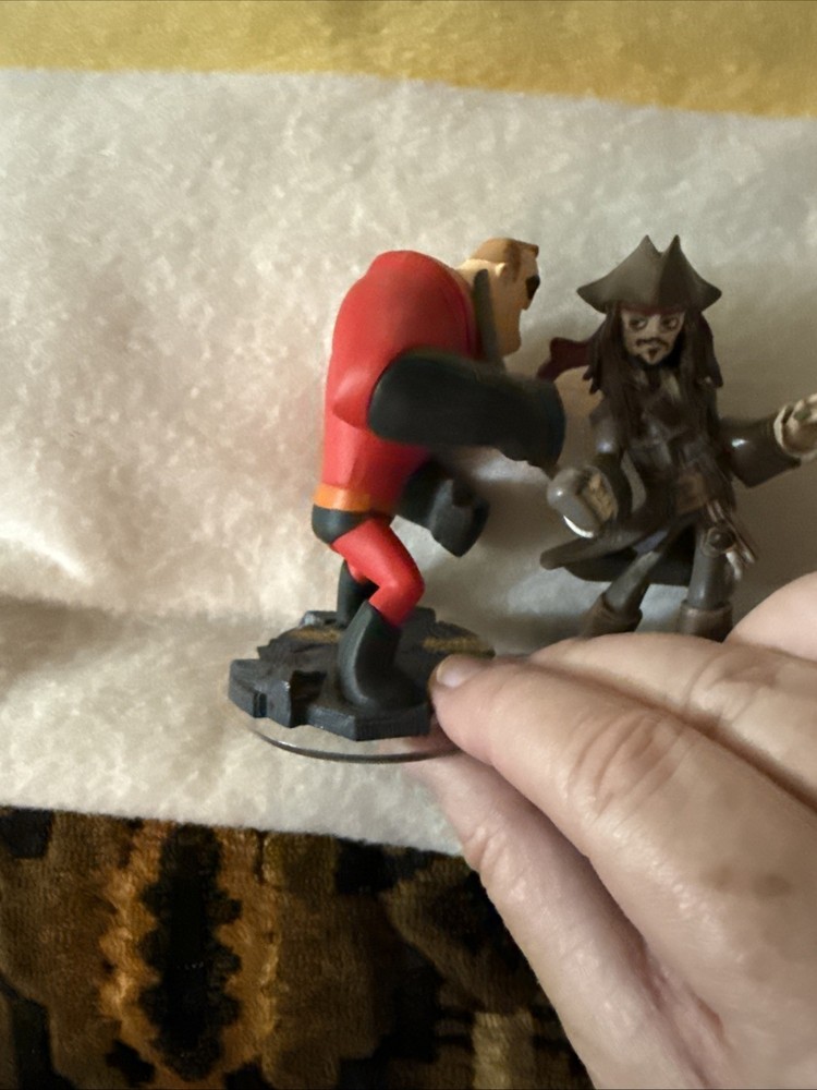 Disney Infinity Figure Lot Jack Sparrow & Mr Incredible