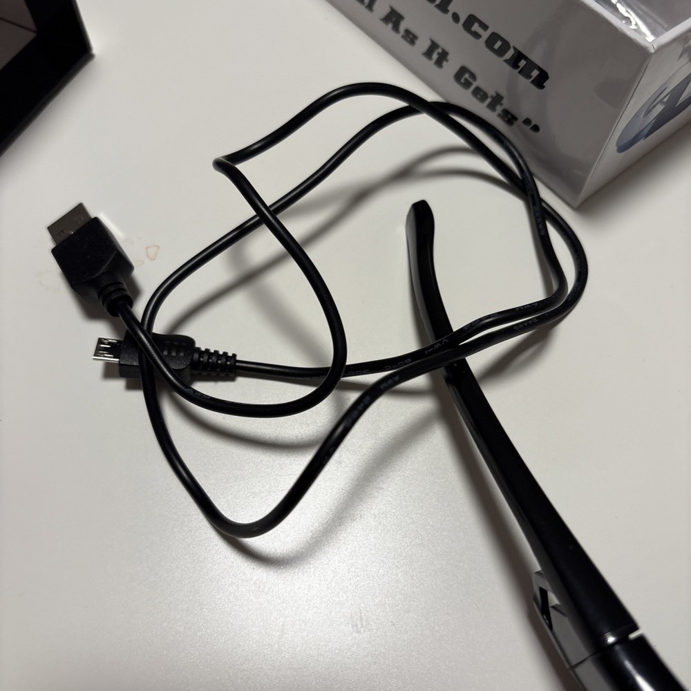 eDimensional active 3-D shutter glasses Bluetooth plus IR Rechargeable In Box