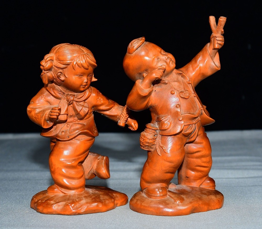 Exquisite Small Leaf Boxwood Playful Ornament