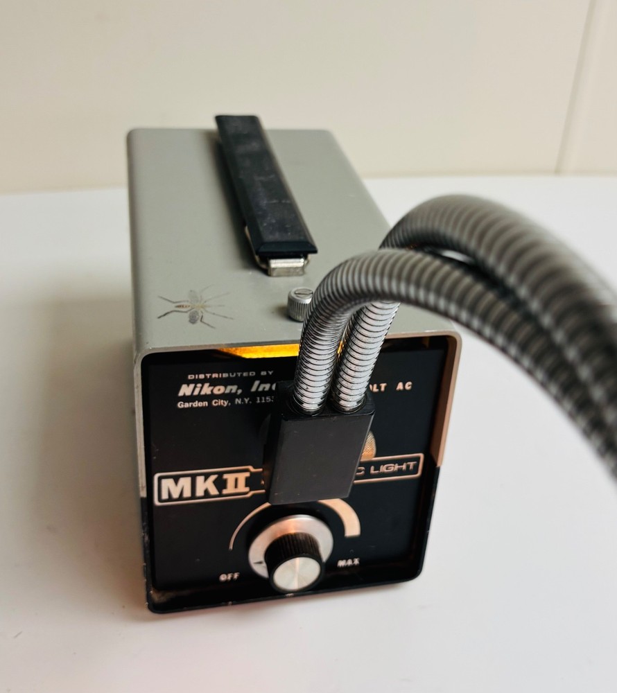 Nikon MK II Optical Ligh Source