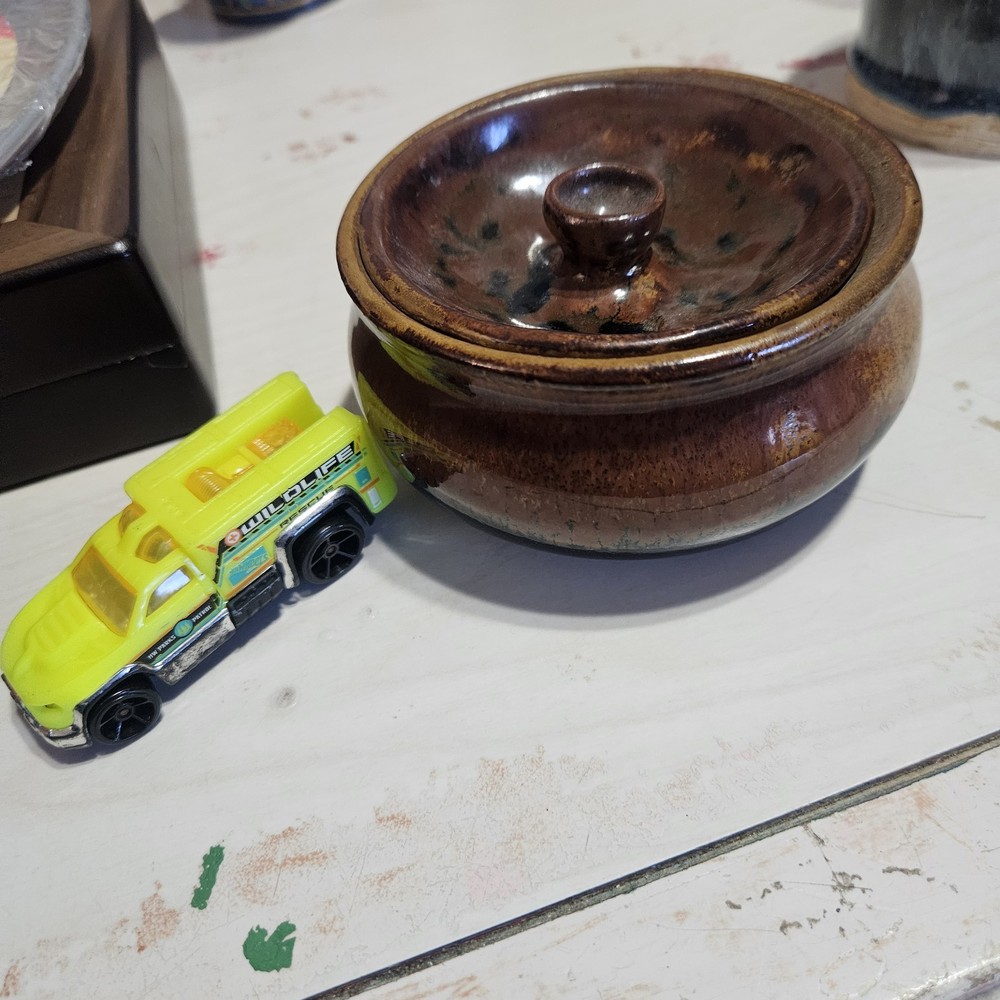 JO Handmade Brown Ceramic Jar With Lid Handle, Spiral Pattern, Glossy Finish