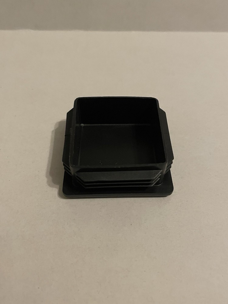 StockRoom Plus Plastic 2”x2” Caps (30 Total)