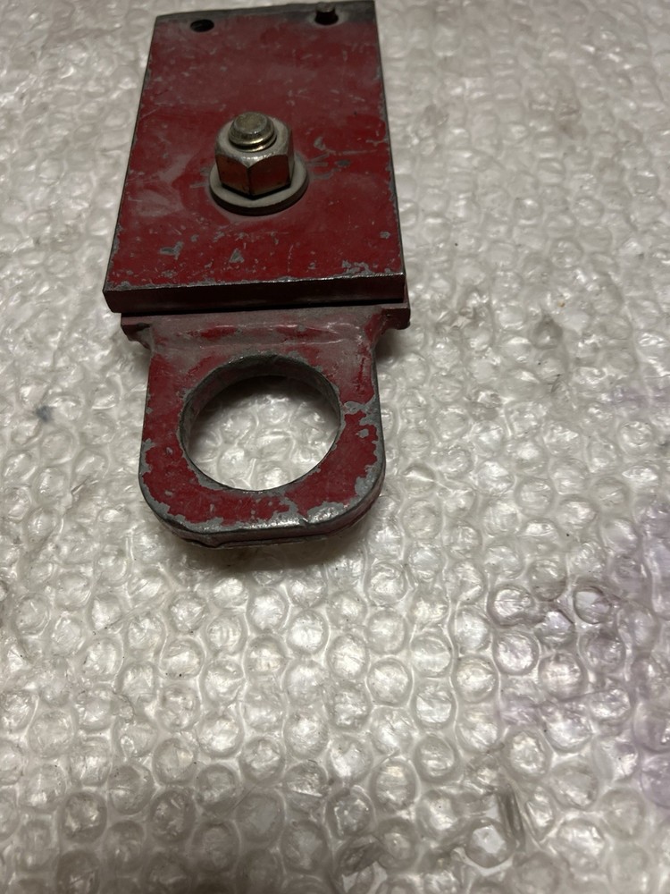 Sandwich Clamp Unibody tie down