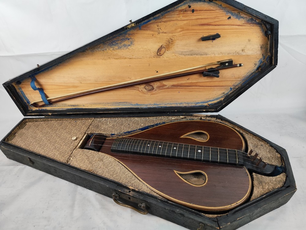1900 Leaf Body 4 String Arch Psalter