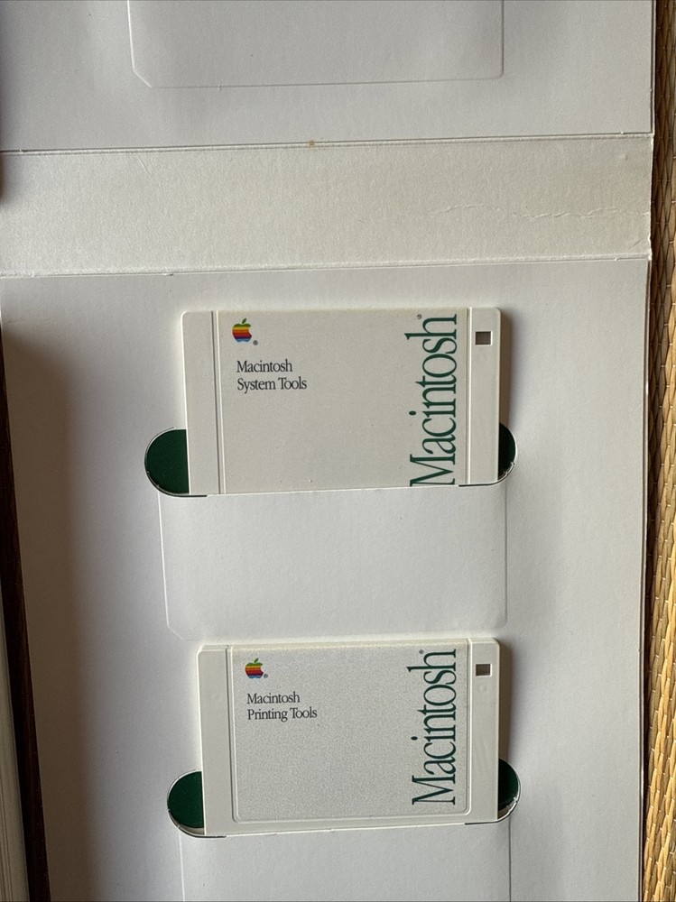 Macintosh System Software Disks 1991, Getting Started & Reference Guides 6.0.5