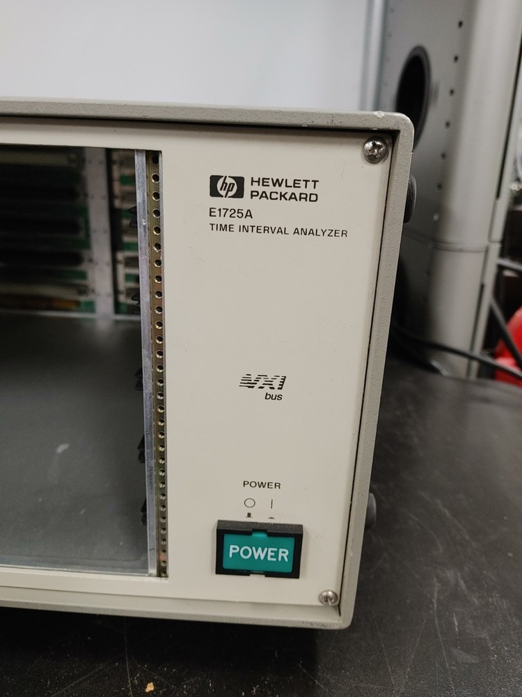 HP HEWLETT PACKARD E1725A Time Interval Analyzer Chassis Only